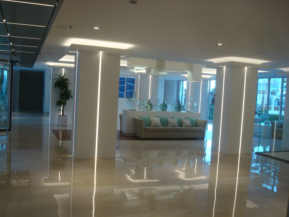 Lobby Hipotels Bahía Cala Millor