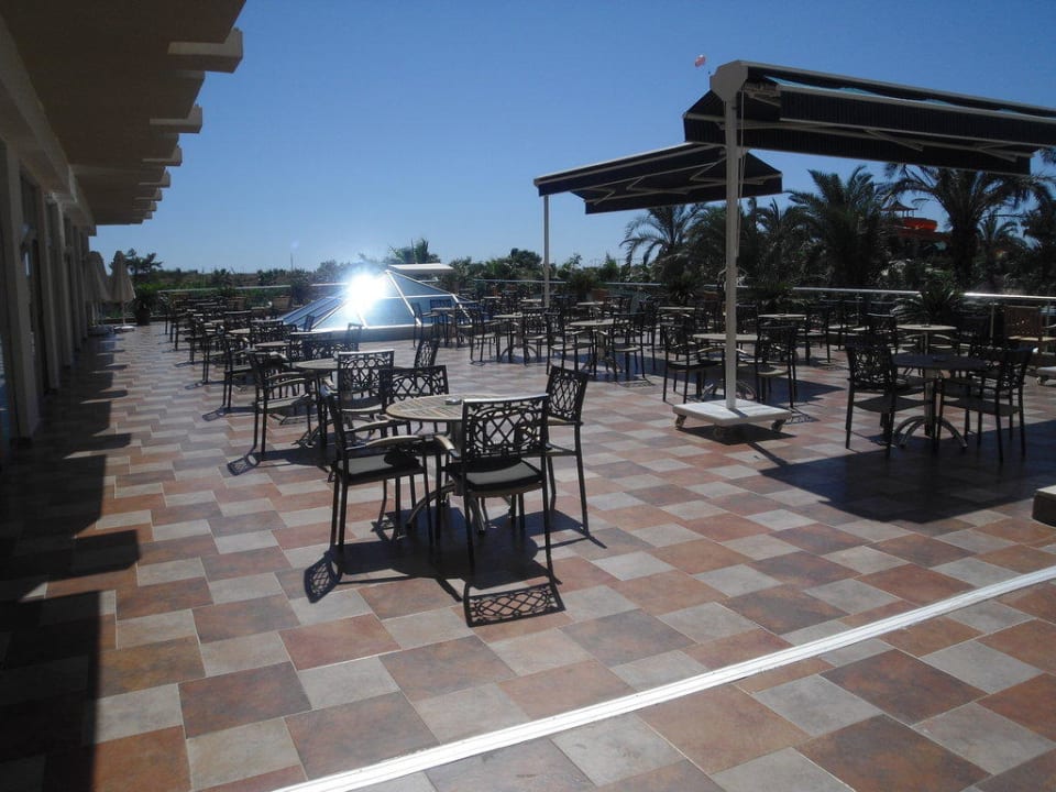 Aussenbereich Lobbybar Calimera Hane Garden