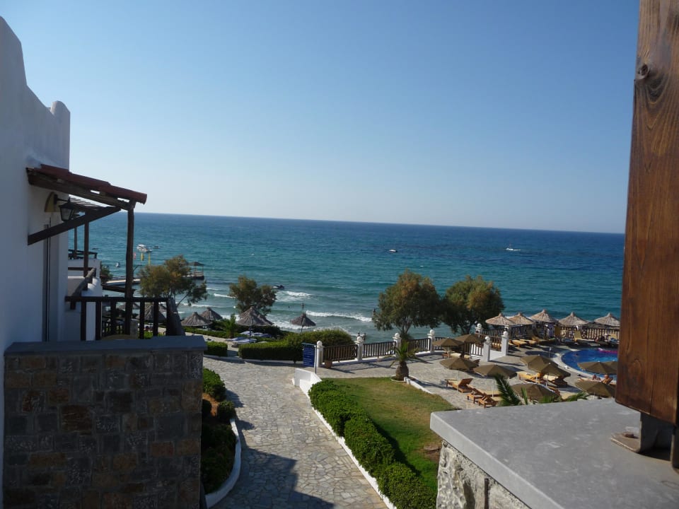 Meerblick vom Zimmer 123 Alexander Beach Hotel & Village Resort