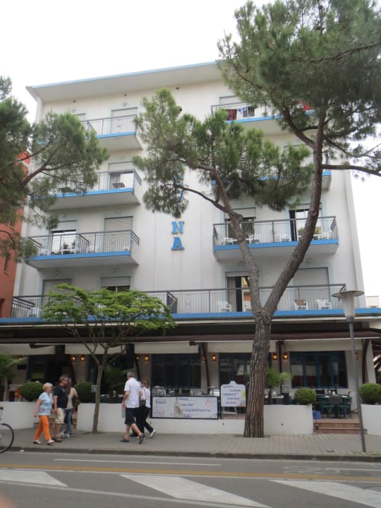 Vorderansicht Hotel Regina