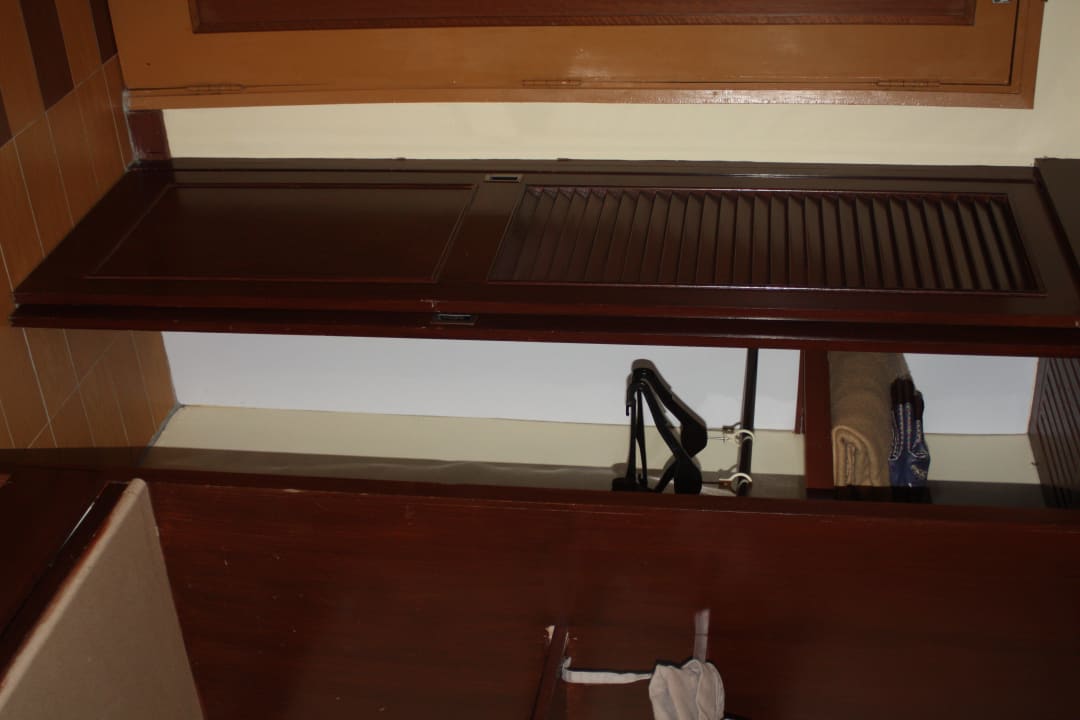 Schrank HOLIDAY VILLA BEACH RESORT & SPA LANGKAWI KEDAH