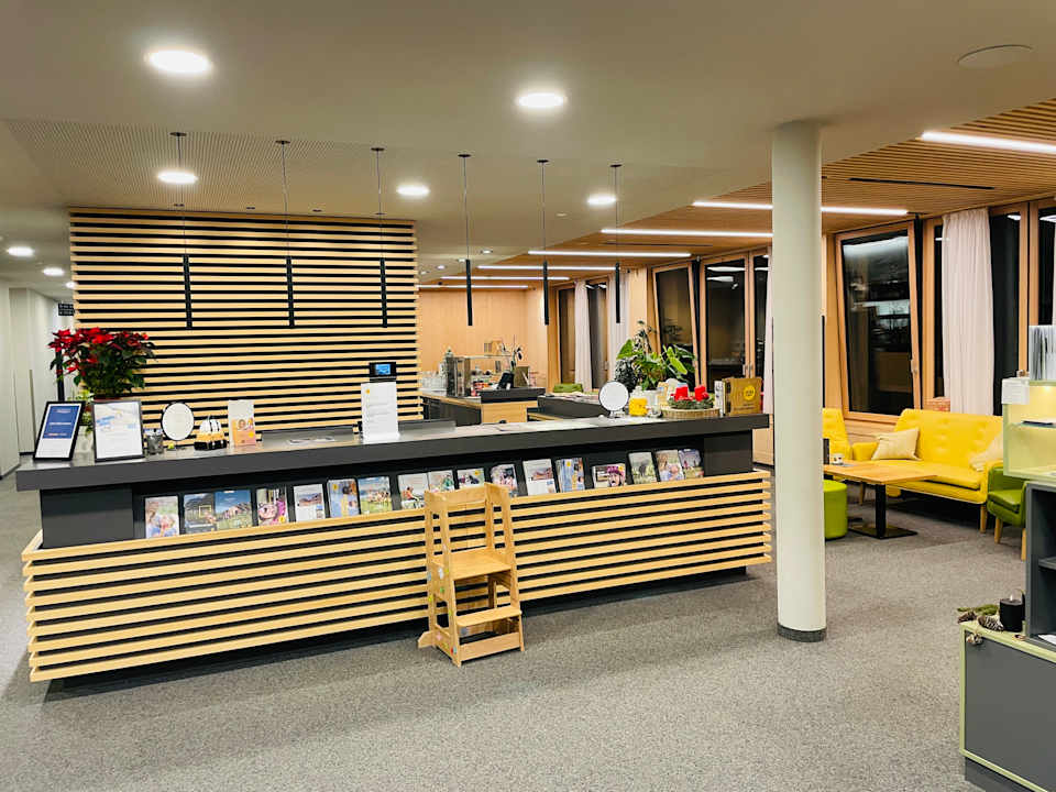 Lobby JUFA Hotel Laterns