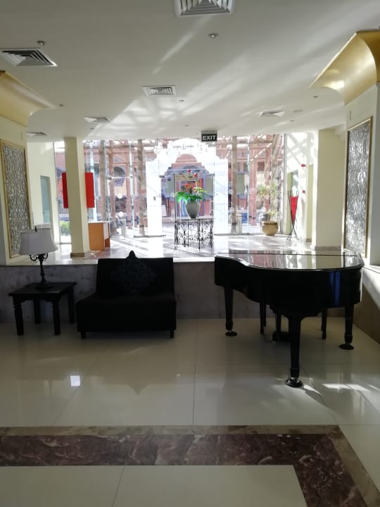 Lobby SUNRISE Cardina Resort