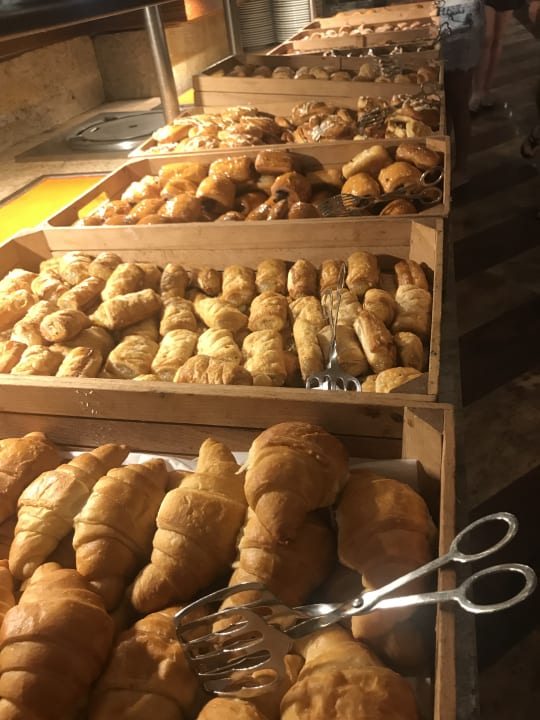 Gastro Hotel Riu Karamboa
