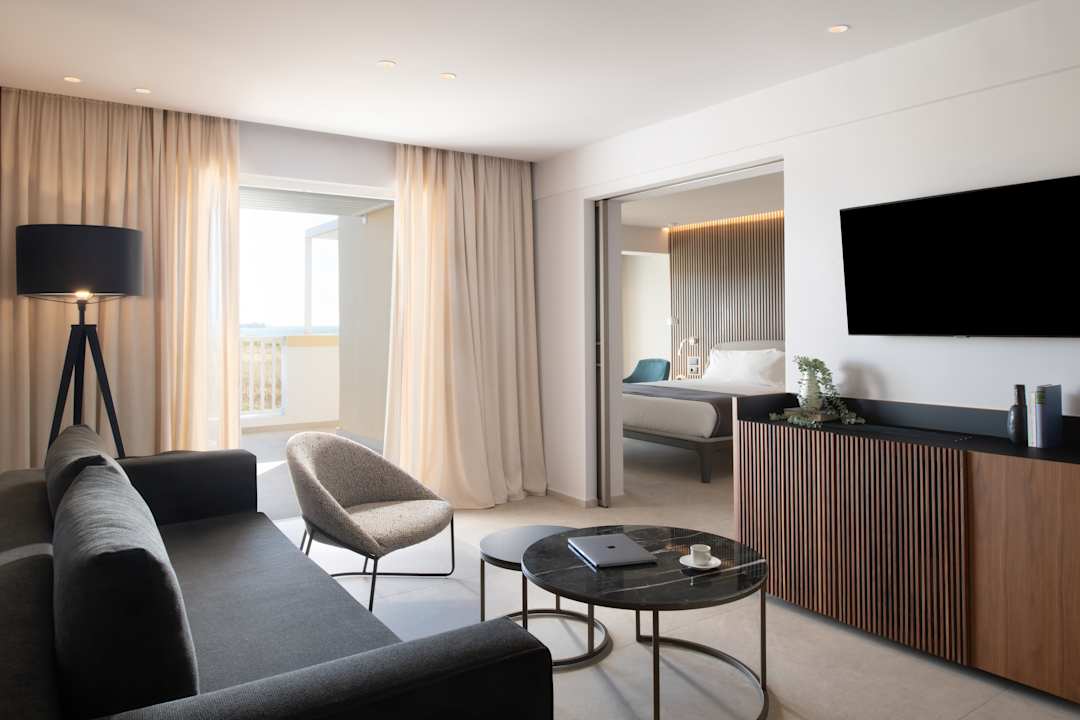 Zimmer Neptune Luxury Resort