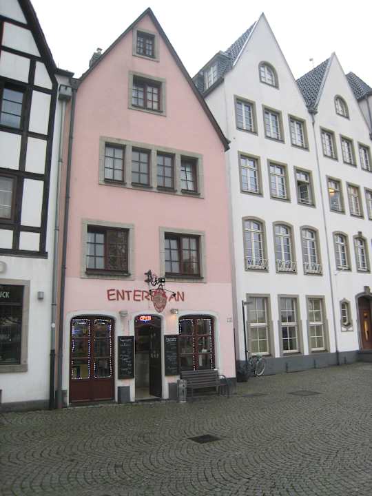 Außenansicht Altstadt Apartment Enteresan