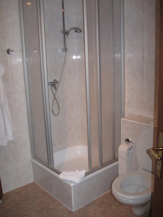 Dusche im 1 Bad Villa Sommerfreude