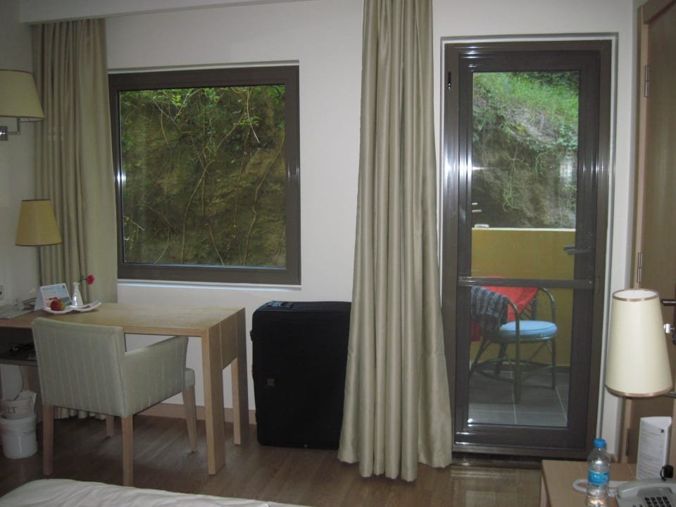 Ausblick Familenzimmer zur Parkseite (Standard) ROBINSON SARIGERME PARK