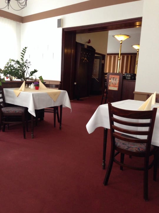 Gemütliches Café Hotel am Rathaus