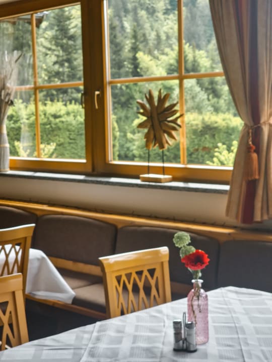 Gastro Garni Hotel - Das Alpin Kaiserzeit