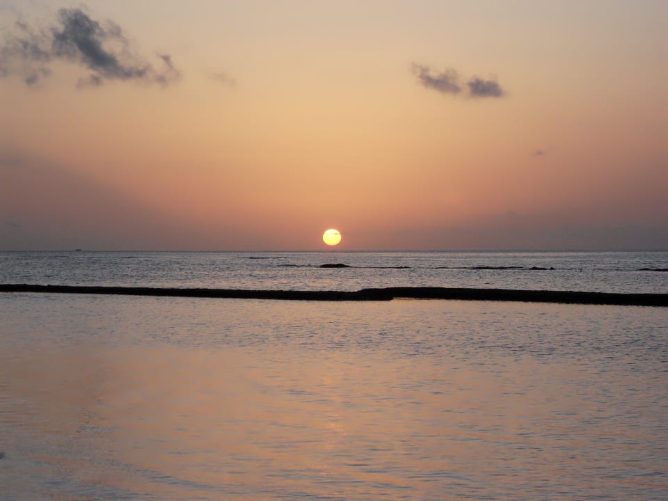 Sonnenuntergang Kuredu Island Resort & Spa