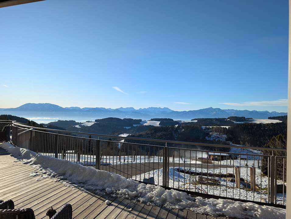 Ausblick Familien Resort Petschnighof - Familotel Kärnten