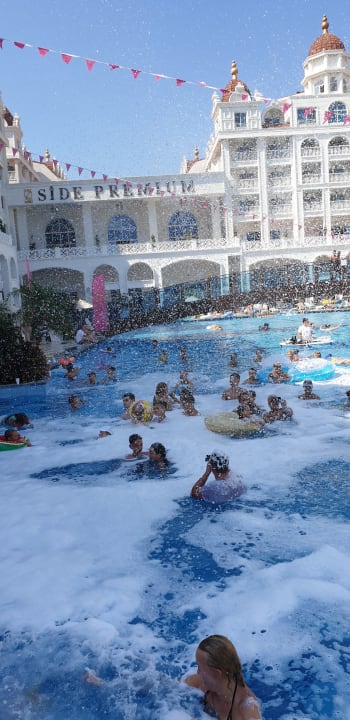 Pool Oz Hotels Side Premium