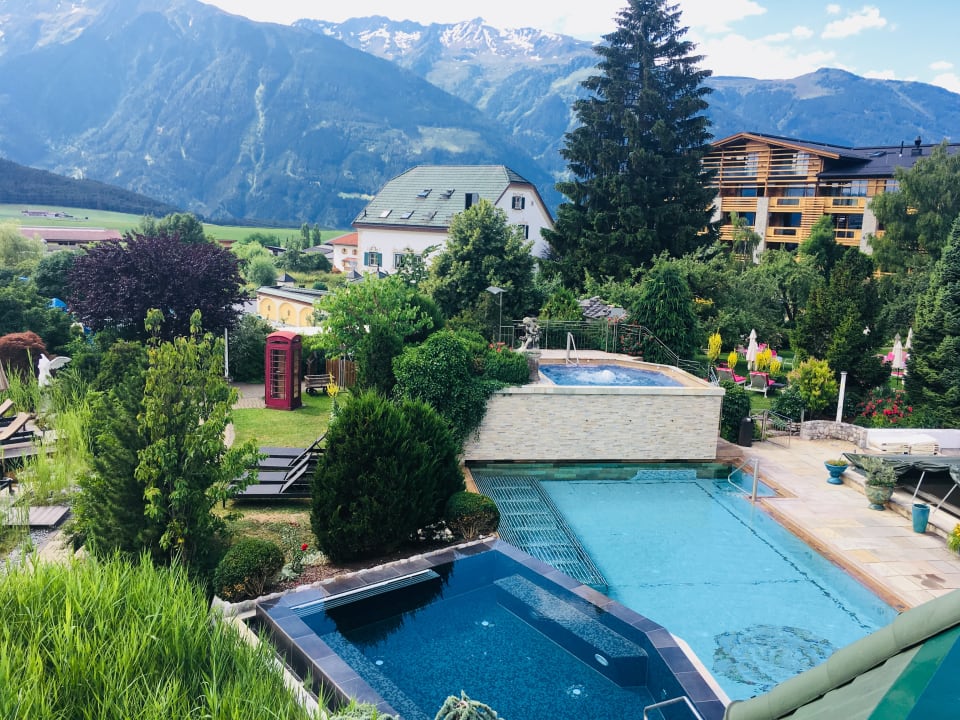 Pool Alpenresort Schwarz