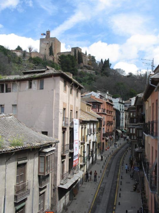 Alhambra-Blick Hostal Landázuri