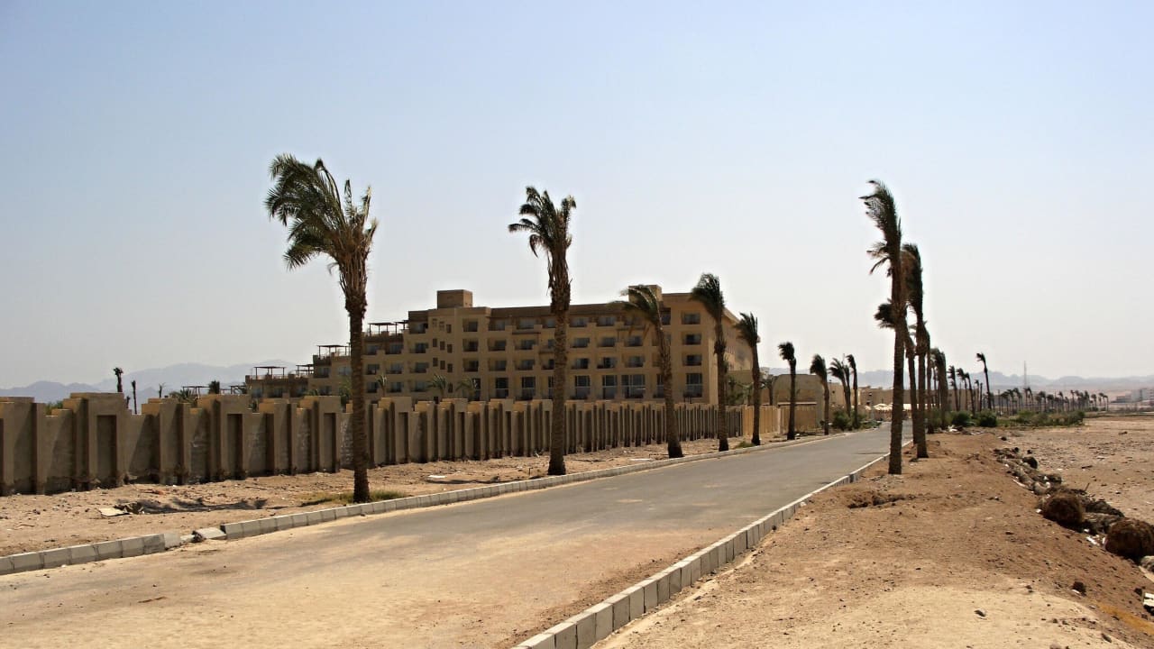 Okolí je nevábné, ale vůbec to nevadí! Imperial Shams Abu Soma