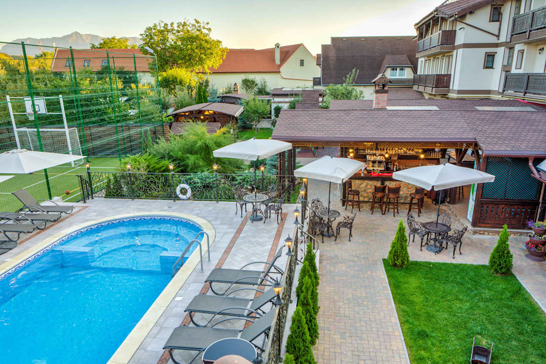 Pool Conacul Ambient