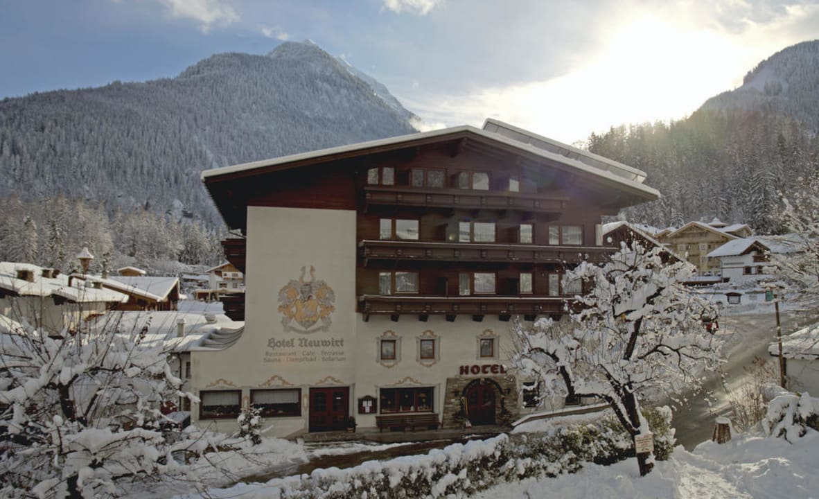 Winteraufnahme Hotel Neuwirt