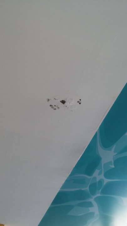 Innenpool Schimmel an der decke Ramada Resort by Wyndham Side