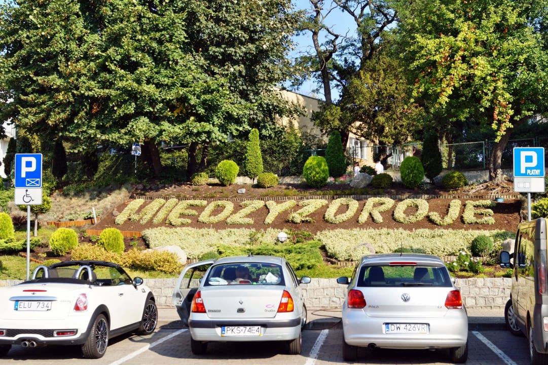 Pod hotelem Kurhotel Haus Grunwald