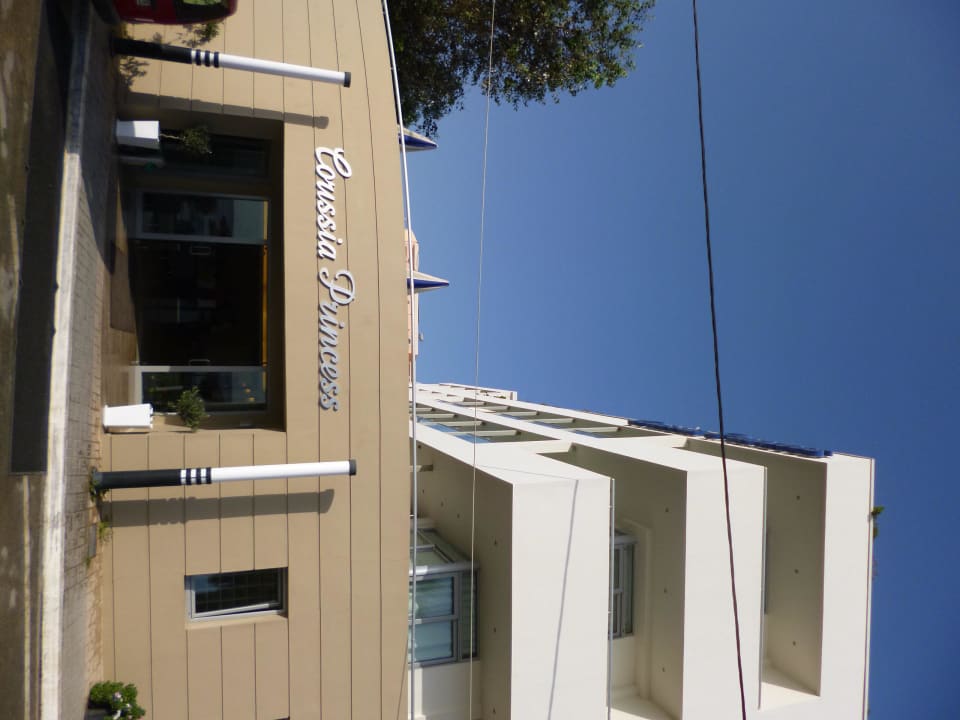 Eingang Hotel Corissia Princess