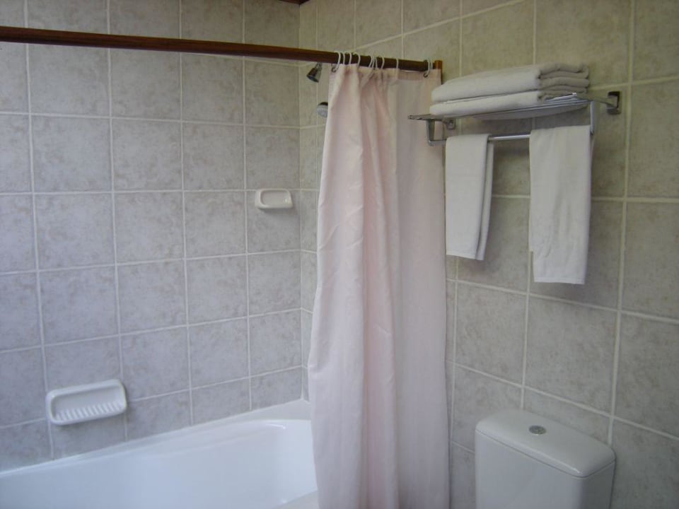 Dusche in Badewanne NH Collection Maldives Reethi Resort