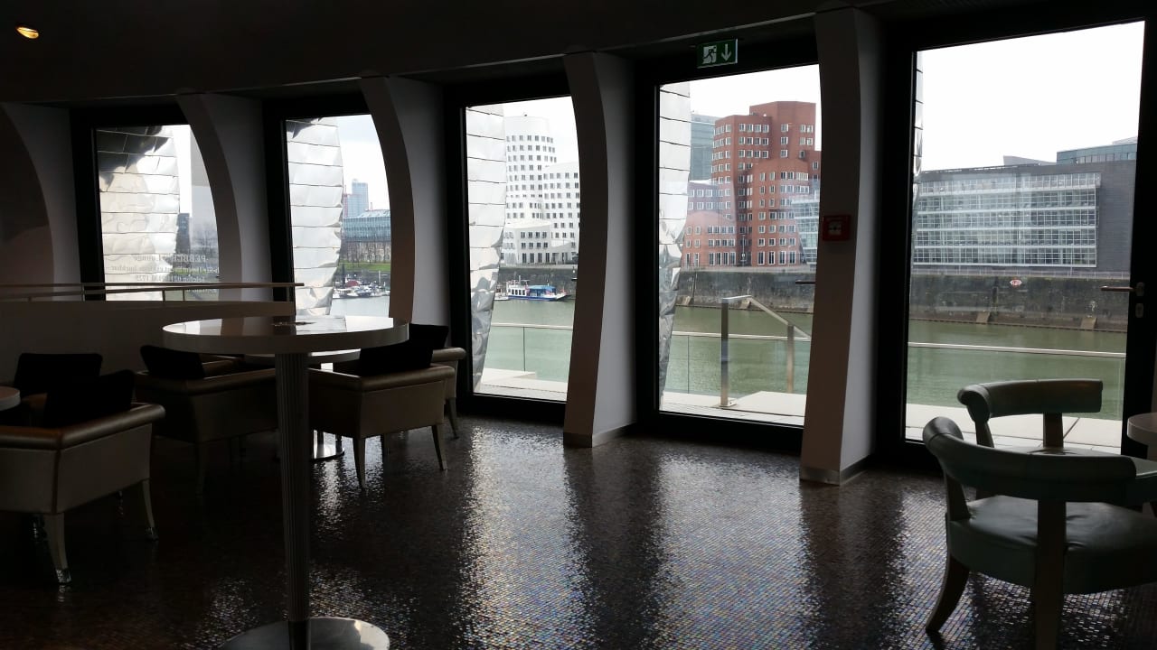 Pebble´s Bar Hotel Hyatt Regency Düsseldorf