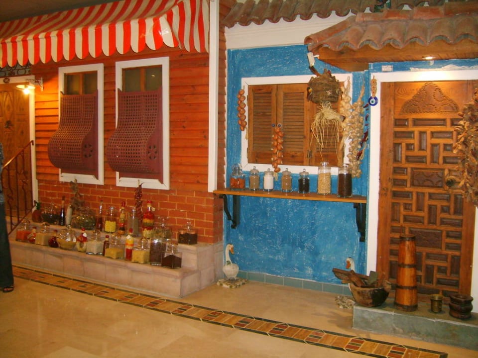 Eingang zum Restaurant PALOMA Perissia