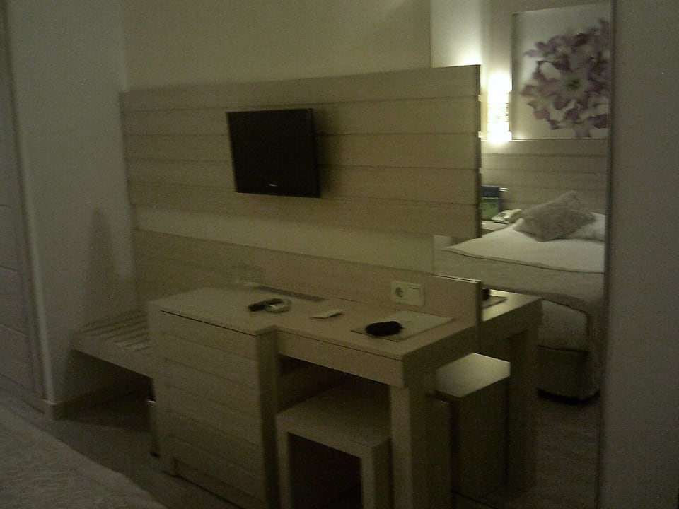 Zimmer Seaden Corolla Hotel