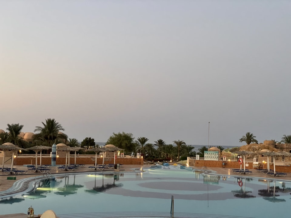 Pool Utopia Beach Club