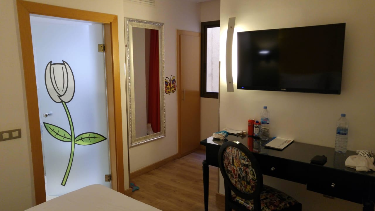 Blick zum Lichthof NH Barcelona Barri Gòtic