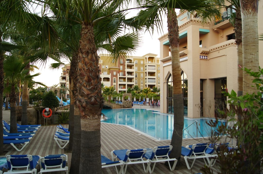 Pool am Morgen Playacanela Hotel