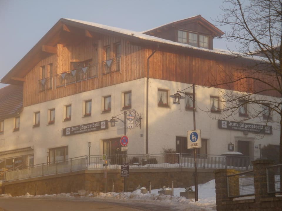 Blick vom Parkplatz Landhotel Jägerstöckl