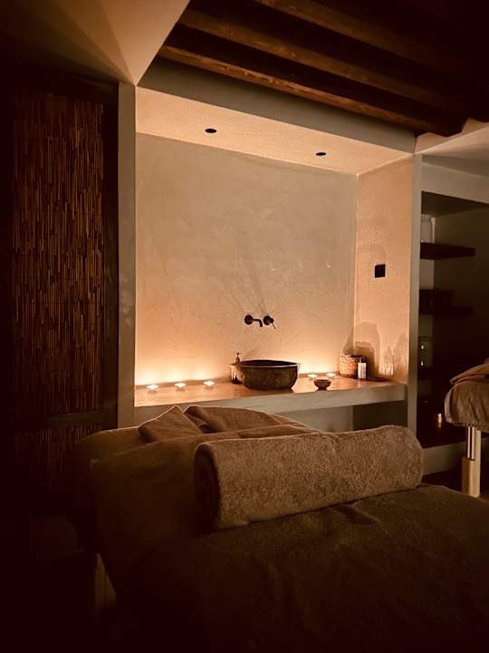 Zimmer Theros All Suite Hotel - Adults Only