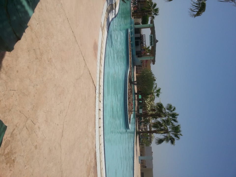 Jeden z basenow Solitaire Resort Marsa Alam