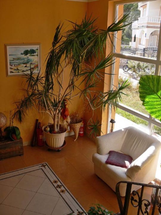 Am Eingang der Pension Tamaris Pansion Tamaris