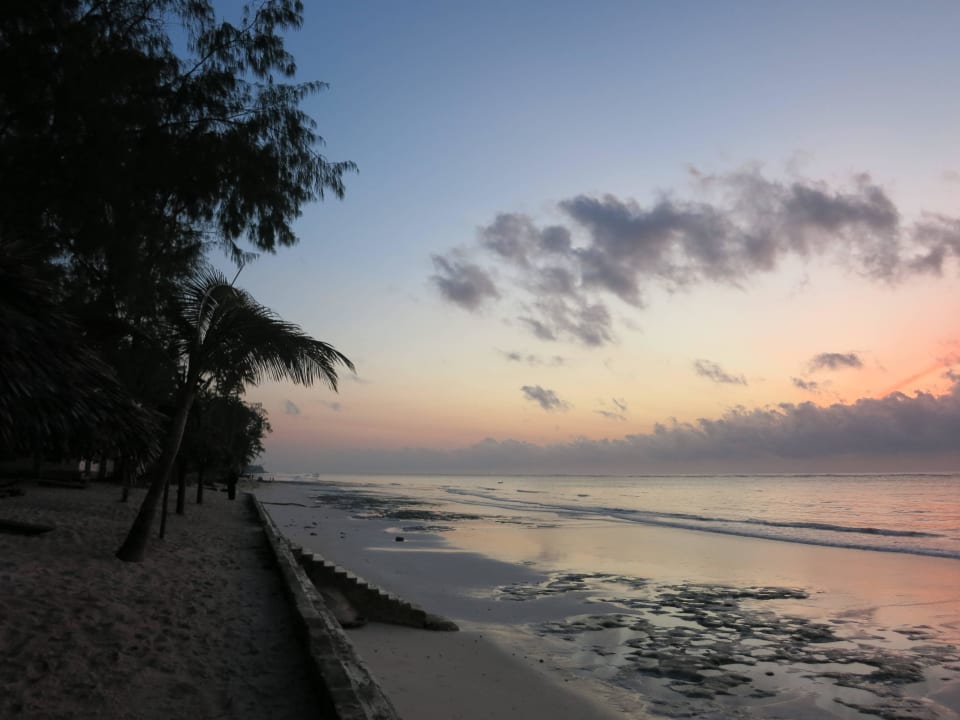 Sonnenaufgang Diani Sea Resort