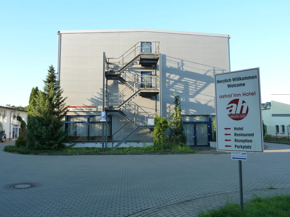 Der erste Anblick vom Hotel astral'Inn Hotel Leipzig/Astral New Budget Hotel