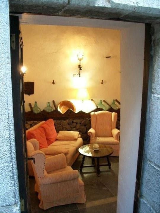 Blick in einen der Aufenthaltsräume im Hotel Hotel Es Port