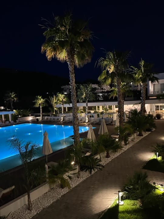 Pool White Dreams Resort & Anex