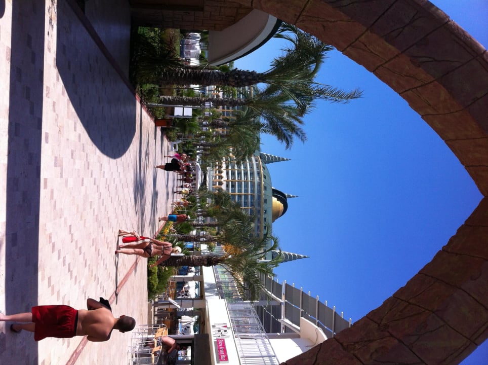 Weiter Weg Hotel Delphin Imperial