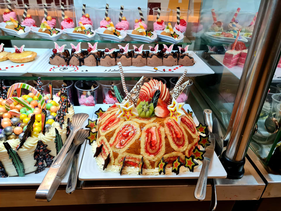 Gastro Three Corners Sea Beach Resort