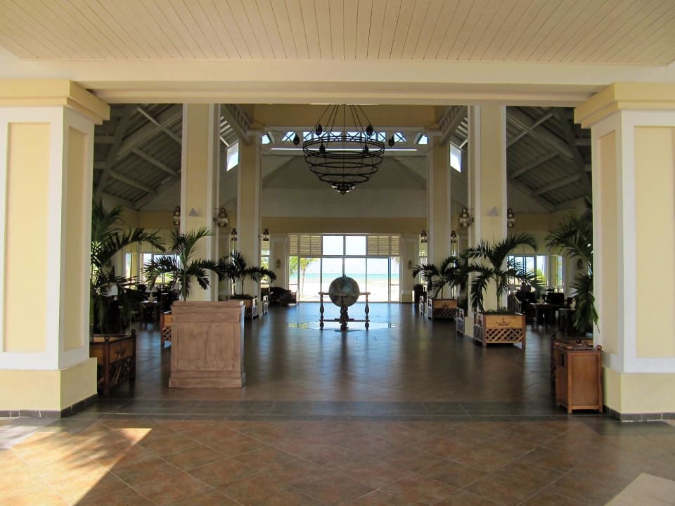 Lobby Fiesta Americana Punta Varadero