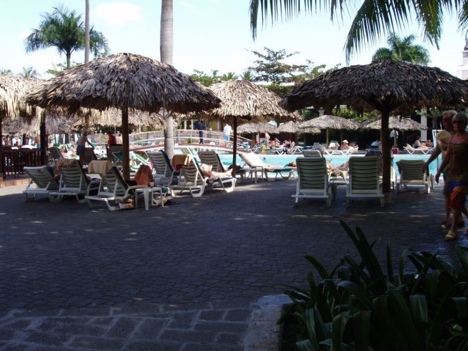 am Pool Playabachata Hotel