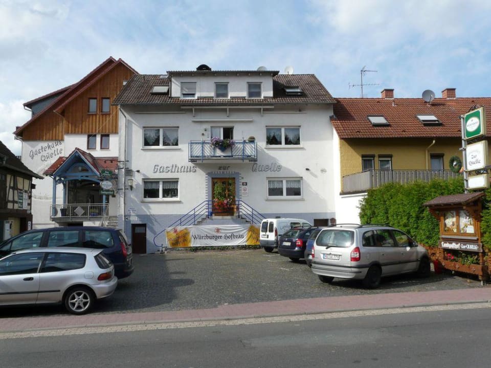 Blick von der Leipziger Strasse Landgasthof Zur Quelle