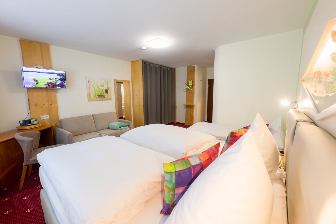 Zimmer Berghotel Talblick