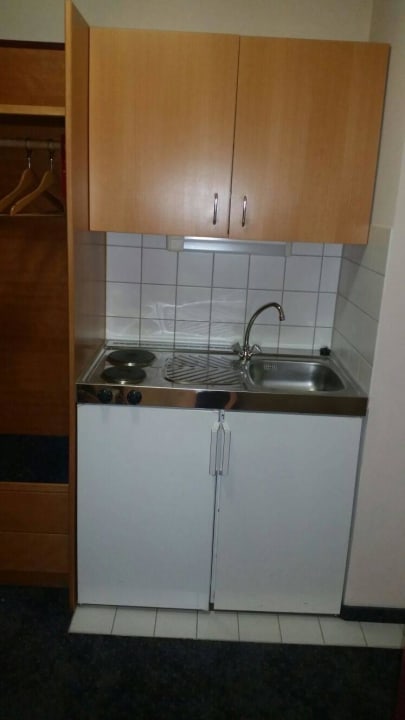 Kochnische wer braucht sowas in einem Hotelzimmer  Hotel Herzog Heinrich