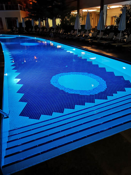 Pool Villa Side Residence
