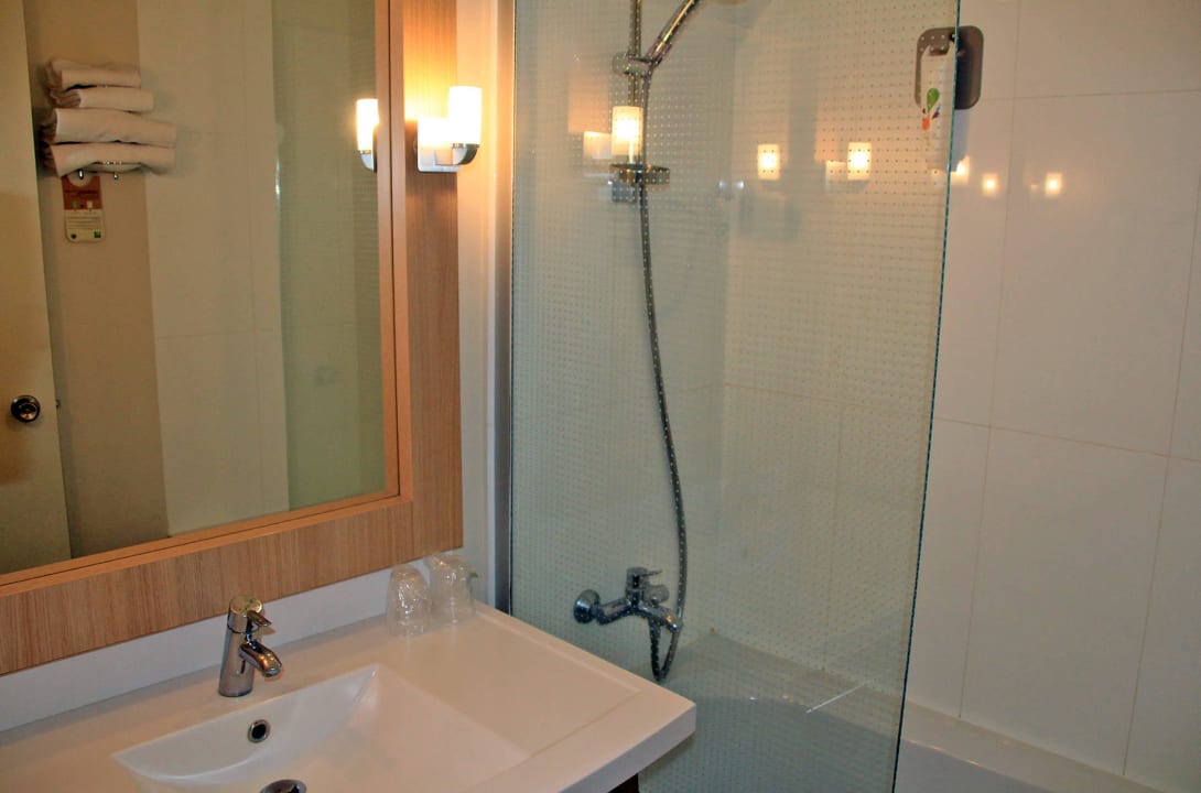 Bad Hotel ibis Styles Chinon