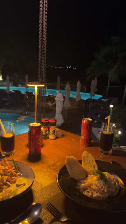 Gastro Coral Cliff Beach Resort